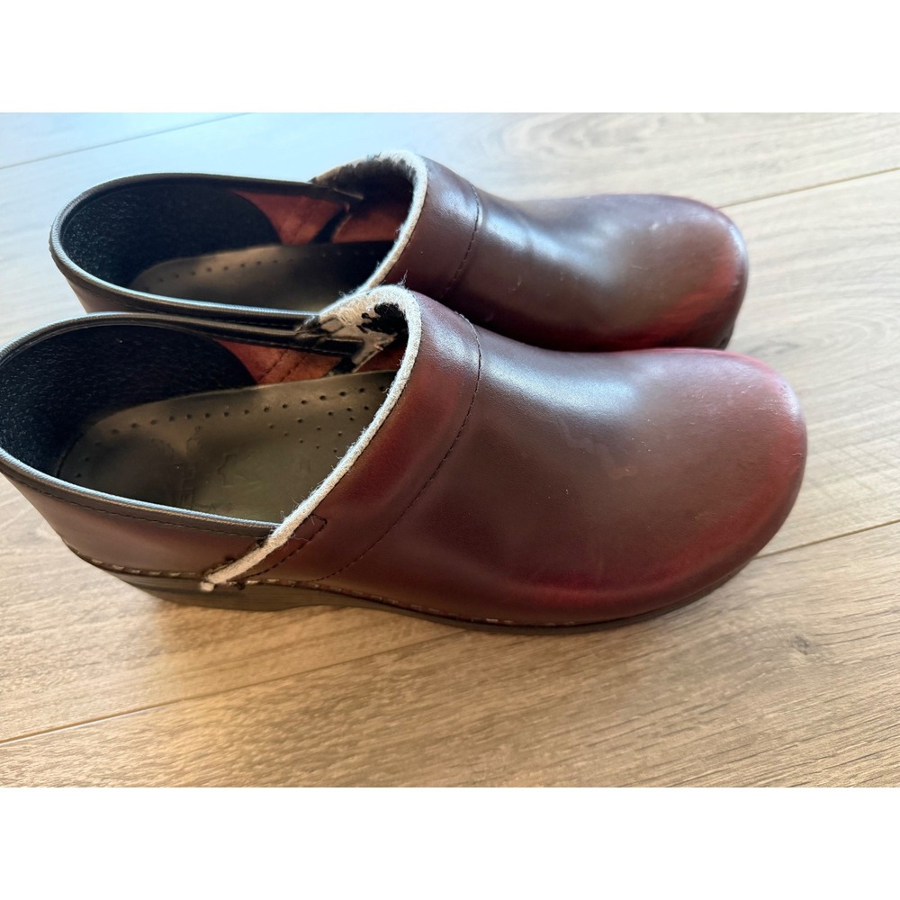 Dansko Professional Clogs 9.5-10 Burgundy Leather Comfort Nursing Work Shoes‎